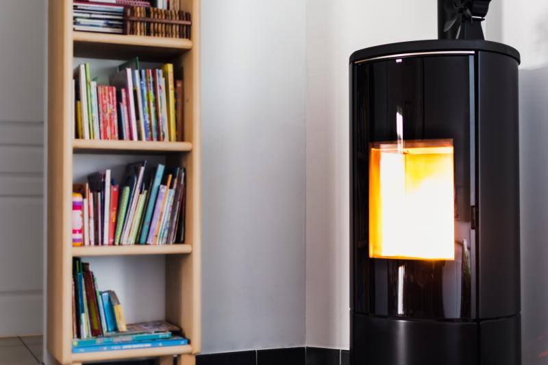 Les étapes essentielles pour réussir l'installation de votre cheminée